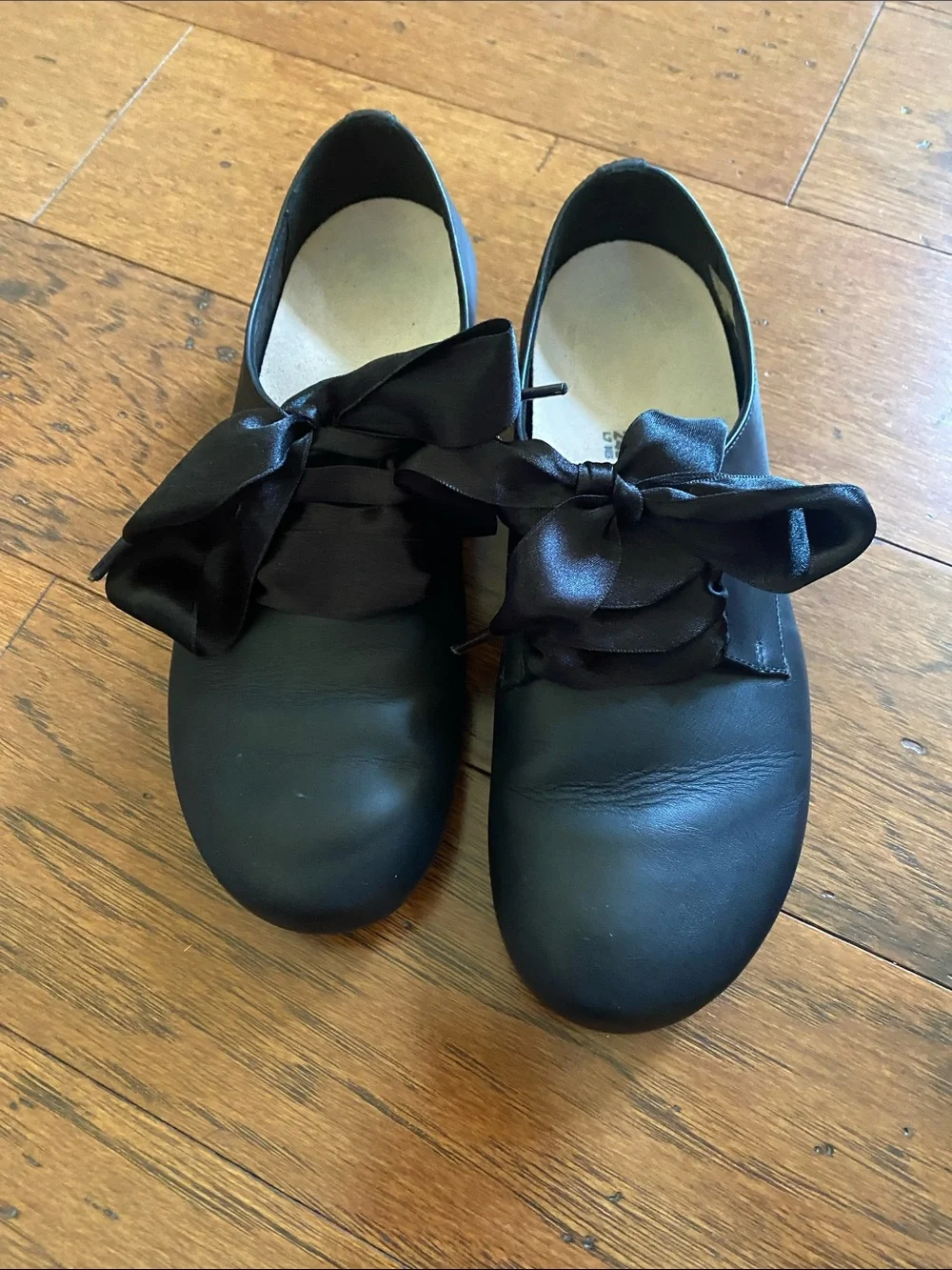 Birkenstock Saunders women’s black leather laser up derby shoe-38